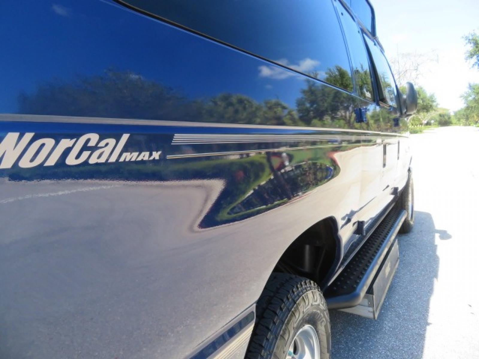 2011 Dark Blue /Gray Ford E-Series Wagon E-350 XLT Super Duty (1FBNE3BS4BD) with an 6.8L V10 SOHC 20V engine, located at 4301 Oak Circle #19, Boca Raton, FL, 33431, (954) 561-2499, 26.388861, -80.084038 - Photo #34